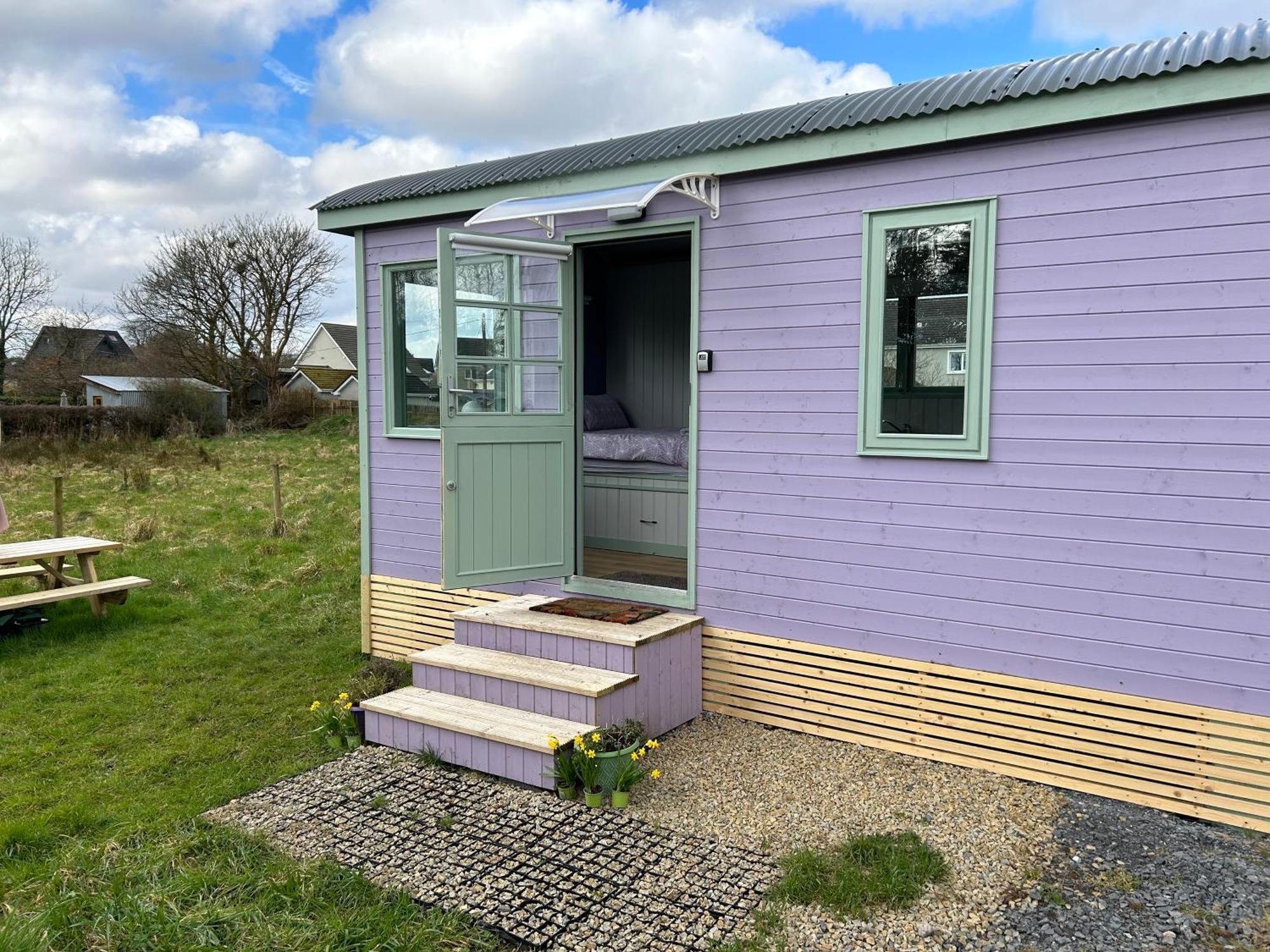 Market Street Shepherd'S Hut Leitrim Dromahair Экстерьер фото